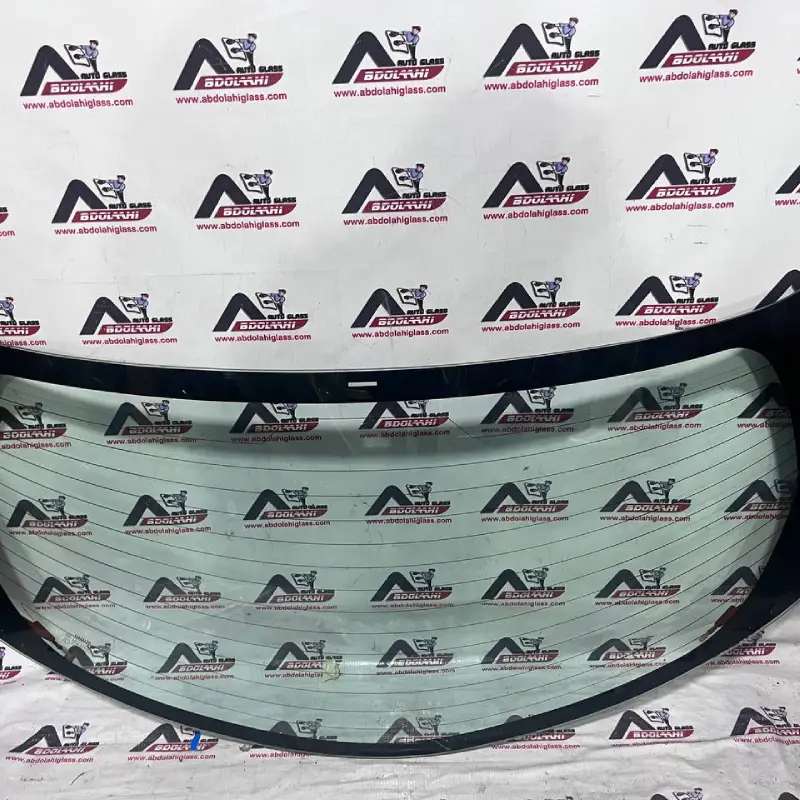 شیشه عقب تویوتا یاریس هاچ بک مدل 2015 تا 2020 شیشه عقب تویوتا یاریس هاچ بک مدل 2015 تا 2020