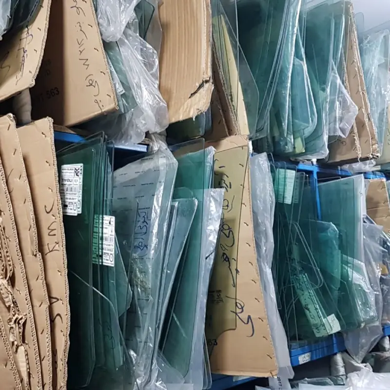 شیشه در عقب راست کیا کارنز HyundaiKIA Genuine Parts Mobis 834211D000 (1) شیشه در عقب راست کیا کارنز | Hyundai/KIA Genuine Parts – Mobis | 834211D000