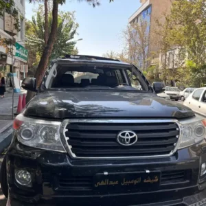 قیمت شیشه جلو تویوتا لندکروز (1)