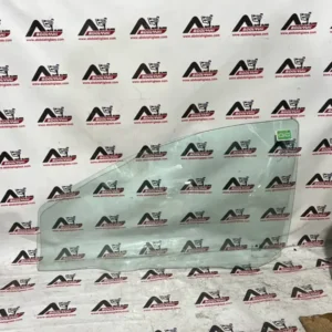 شیشه درب جلو شاهین چپ (1)
