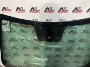 شیشه جلو ام وی ام 315 (1)