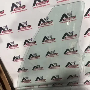 شیشه درب جلو ام وی ام 550 (1)