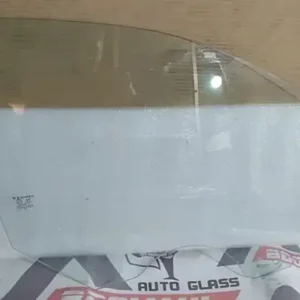 شیشه درب جلو دیگنیتی (1)